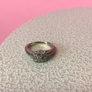 Princess Cut Diamond Ring